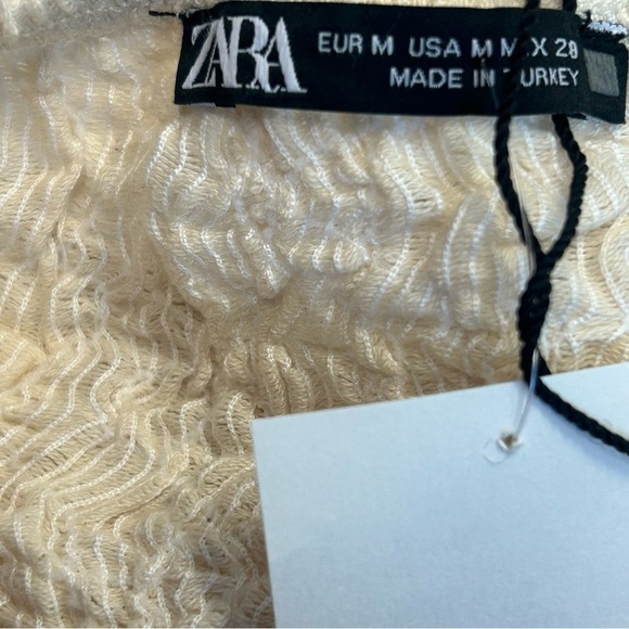 Zara Textured Puff Sleeve Smocked Crop Top Square Neck Cream Size Medium NWT - Picture 6 of 11